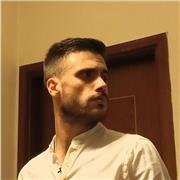 Laureando in ingegneria impartisce lezioni di matematica e fisica per studenti di liceo e istituti tecnici